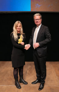 Eva Ursprung recieving her prize. Photo: Lena Baloch